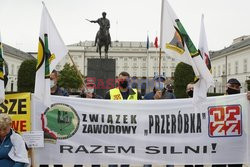Happening OPZZ przed Pałacem Prezydenckim