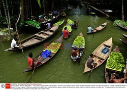 Handel na wodzie w Bangladeszu