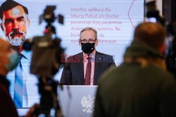 Konferencja ministra zdrowia Adama Niedzielskiego