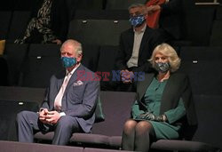 Księżna Kamila i książę Karol w teatrze
