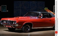 Samochód Bonda Mercury Cougar XR7 na aukcji