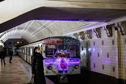 Świąteczne metro w Moskwie