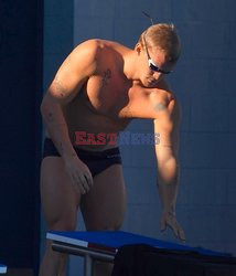 Cody Simpson trenuje na basenie