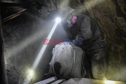 Warunki pracy w boliwijskiej kopalni srebra