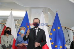 Senat - wystawa "Walka polskich medyków z pandemią koronawirusa"