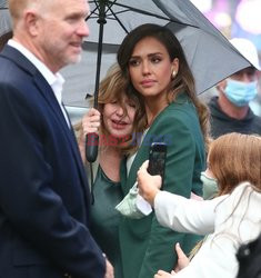 Jessica Alba otwiera giełdę w Nowym Jorku