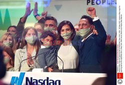 Jessica Alba otwiera giełdę w Nowym Jorku