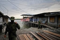 Gangi narkotykowe zmieniły wody Kolumbii w cmentarz - AFP
