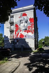 Mural Krystyny Sienkiewicz w Warszawie