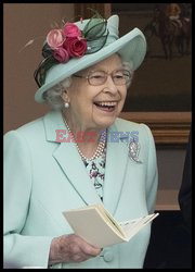 Królowa Elżbieta na wyścigach Royal Ascot