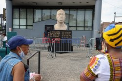 Odsłonięcie pomnika George'a Floyda w Nowym Jorku