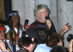 Susan Sarandon i Roger Waters protestuja przeciw zatrzymaniu Stevena Donzigera