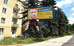 Billboardy z hasłem Czarnek Out - Akcja Demokracja