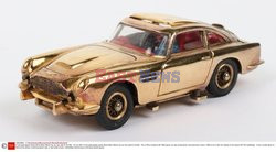 Zabawkowa replika Astona Martina ze złota