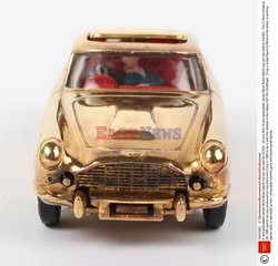 Zabawkowa replika Astona Martina ze złota