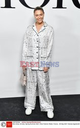 Goście na Tygodniu Mody w Paryżu - lato 2022