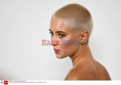 Goście na Tygodniu Mody w Paryżu - lato 2022