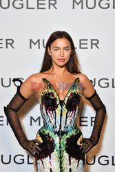 Goście na Tygodniu Mody w Paryżu - lato 2022