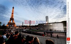 Goście na Tygodniu Mody w Paryżu - lato 2022