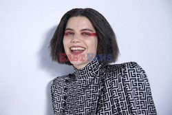 Goście na Tygodniu Mody w Paryżu - lato 2022