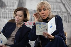 Goście na Tygodniu Mody w Paryżu - lato 2022