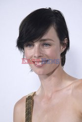 Goście na Tygodniu Mody w Paryżu - lato 2022