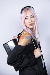 Goście na Tygodniu Mody w Paryżu - lato 2022