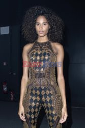 Goście na Tygodniu Mody w Paryżu - lato 2022