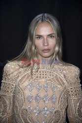 Goście na Tygodniu Mody w Paryżu - lato 2022