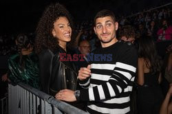 Goście na Tygodniu Mody w Paryżu - lato 2022