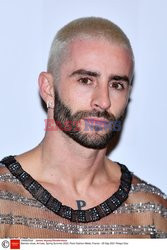 Goście na Tygodniu Mody w Paryżu - lato 2022