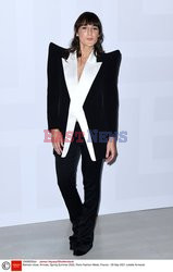 Goście na Tygodniu Mody w Paryżu - lato 2022