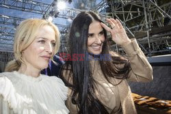 Goście na Tygodniu Mody w Paryżu - lato 2022