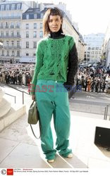 Goście na Tygodniu Mody w Paryżu - lato 2022