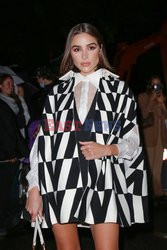 Goście na Tygodniu Mody w Paryżu - lato 2022