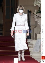 Goście na Tygodniu Mody w Paryżu - lato 2022