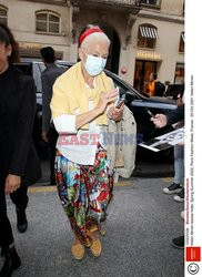 Goście na Tygodniu Mody w Paryżu - lato 2022