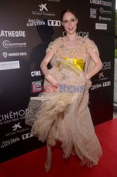 Goście na Tygodniu Mody w Paryżu - lato 2022