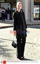 Goście na Tygodniu Mody w Paryżu - lato 2022