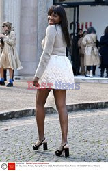 Goście na Tygodniu Mody w Paryżu - lato 2022