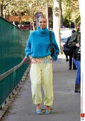 Goście na Tygodniu Mody w Paryżu - lato 2022