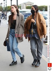 Goście na Tygodniu Mody w Paryżu - lato 2022