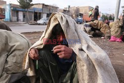 Bezdomni narkomani w afgańskim mieście Herat