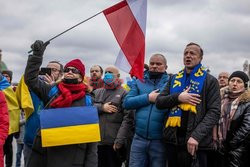 Światowe demonstracje wsparcia dla Ukrainy