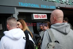 Stoiska z rybą i frytkami w Brighton
