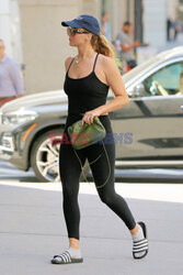 Jennifer Lawrence idzie na jogę