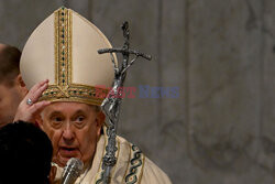 Papież Franciszek przewodniczy noworocznej mszy w bazylice Św. Piotr