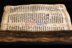 Hebrajska Biblia sprzed 1000 lat