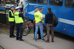 Rowerzysta wpadł pod tramwaj w Krakowie
