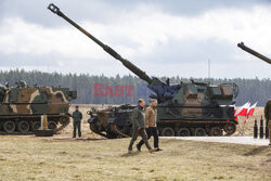 Ćwiczenie strzeleckie czołgów K2 i armatohaubic K9